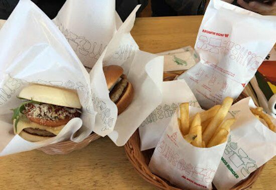 Mos Burgerフジグラン広島店